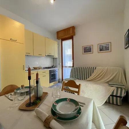 600 Metri Dal Mare - Tranquillo E Con Wi-fi Apartman